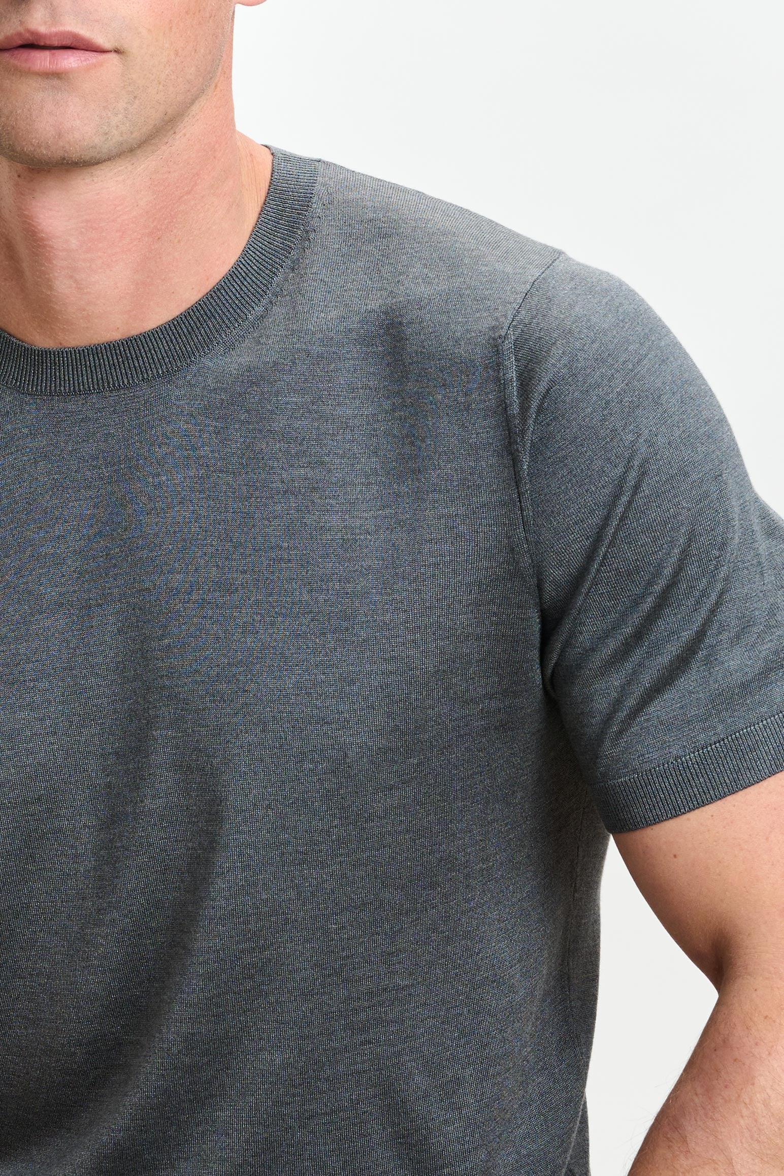 Grey Silk Penryn Short Sleeve Sweater - Image 4