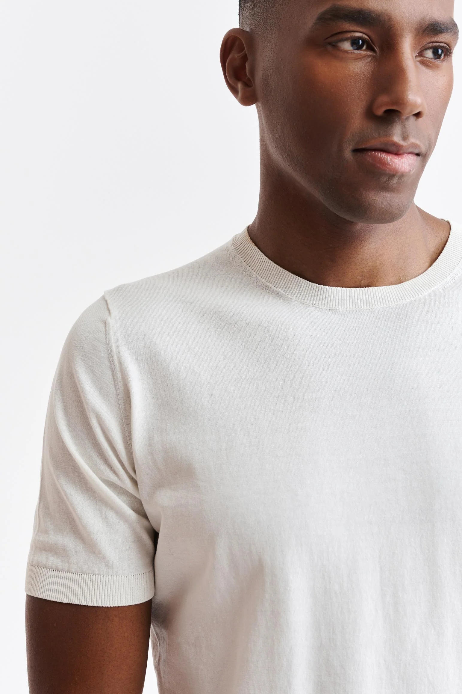 White Cotton Penryn Knitted Tee - Image 3
